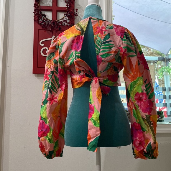 SHEIN Floral multicolored 2 piece short set Large🌸🌺🌴 - Picture 2 of 7